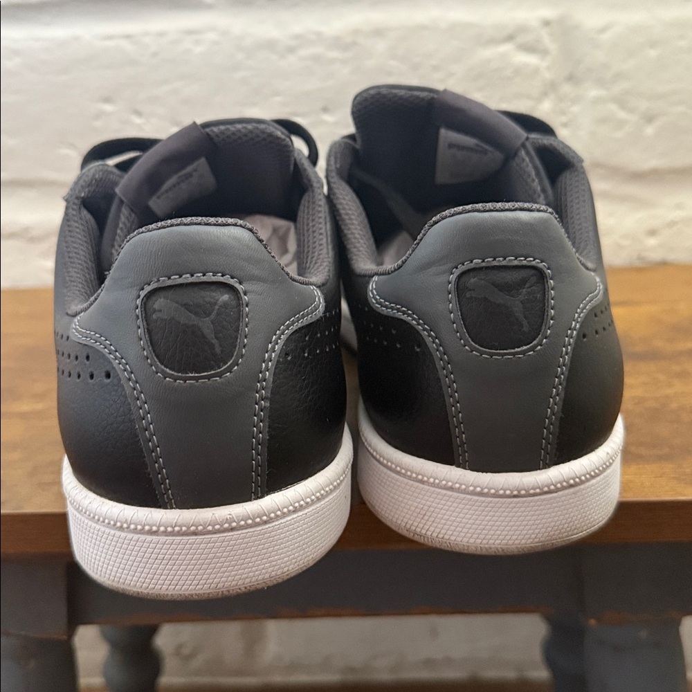 Puma Smash Perforated Sneakers 
 ( size 11) - Picture 8 of 15